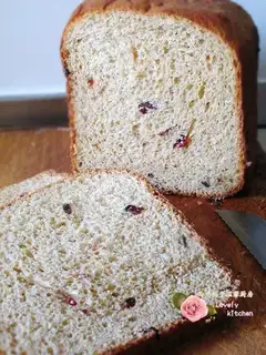 Cranberry toast
