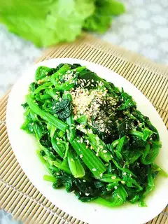 Sesame spinach