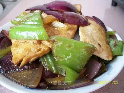 stir-fried tofu with green pepper and onion