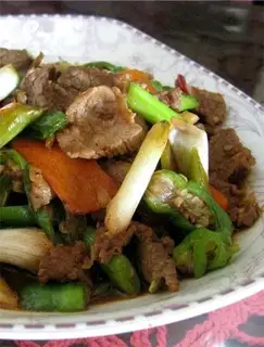 Saute mutton with white garlic