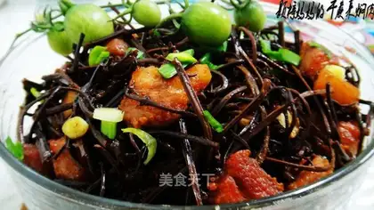 braised pork with dried bracken