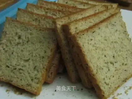 Aromatic sesame toast
