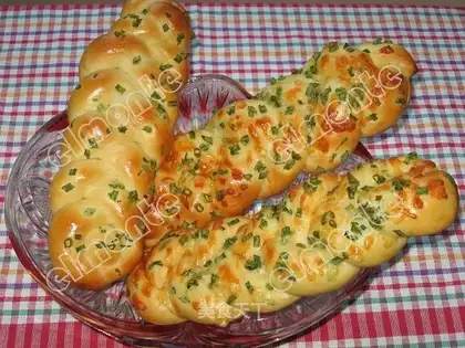 chive cheese bread