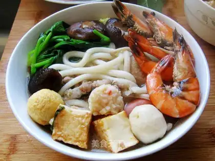 Seafood meatballs udon noodles