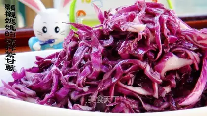 Cold red cabbage