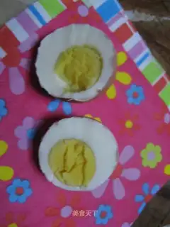 Boiled eggs are delicious