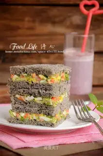 A salad sandwich