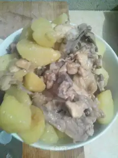 Chicken bones and potatoes