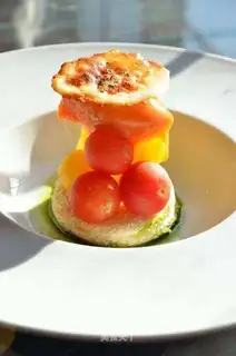 Tomato grape salad