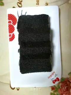 Black rice cake