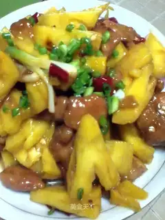 Old pineapple