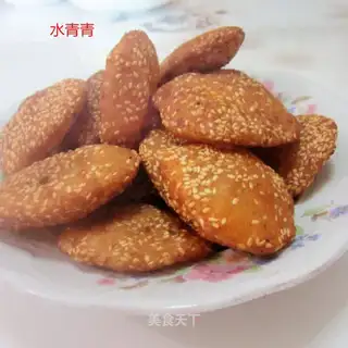 Sesame melon rice cake