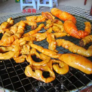 Smoked curry sausages