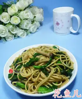 Crab-fruit noodles
