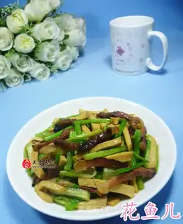 Celery sauce and chicken