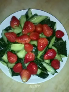 The cucumber with strawberry