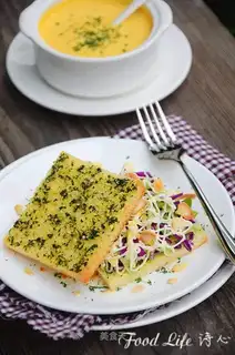 Garlic butter sandwich