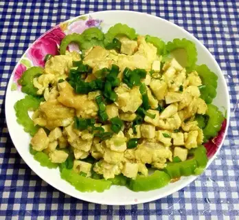 Gold and silver tofu