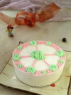 Vanilla mousse cake