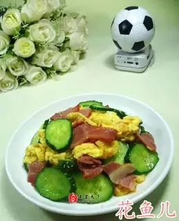 Bacon cucumber fried eggs