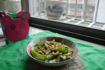 Pepper dry shrimp