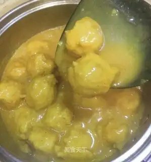 Curry fishballs