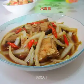 Fish with cabbage