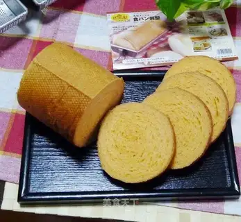 Gold cheese toast
