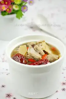 Yellow lamb soup
