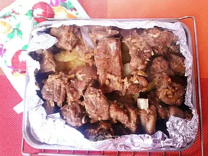 Tin paper roasted ribs