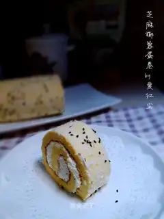 Sesame coconut egg rolls