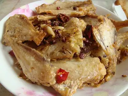 Dried skinned fish