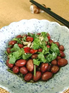 Old vinegar peanuts