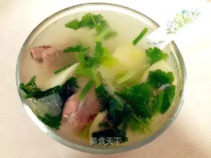 Spring ribs soup