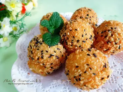Scrambled cheeseball