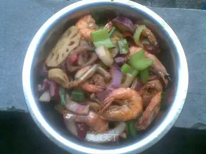 Spicy boiled shrimp