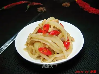 Onion fried meat