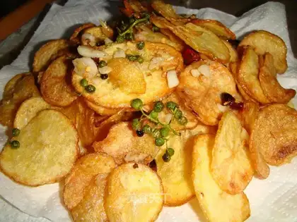 Pepper potato chips
