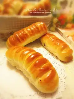 caterpillar bread