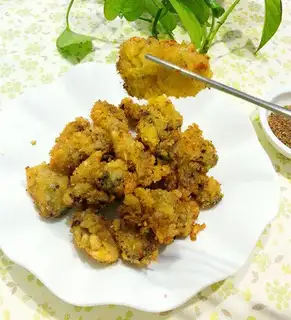 Fry the oysters