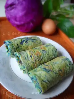 Blue egg rolls