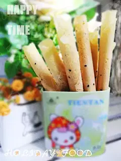 Black sesame egg rolls