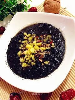 Pineapple sesame dates
