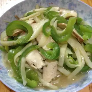 The green pepper is white and fried