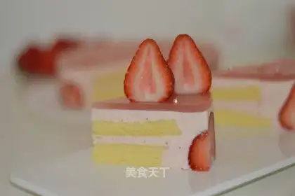 Strawberry cheese mousse