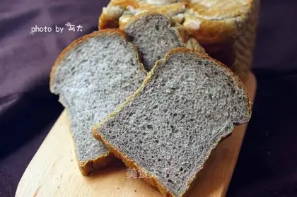 Black sesame honey toast