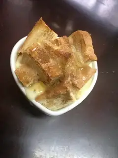 Caramel and cream toast pudding