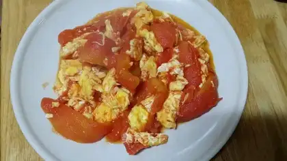 Tomato fried eggs