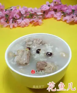 The peanuts, the silver-eared ribs, the porridge