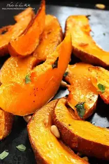 Roast pumpkin salad